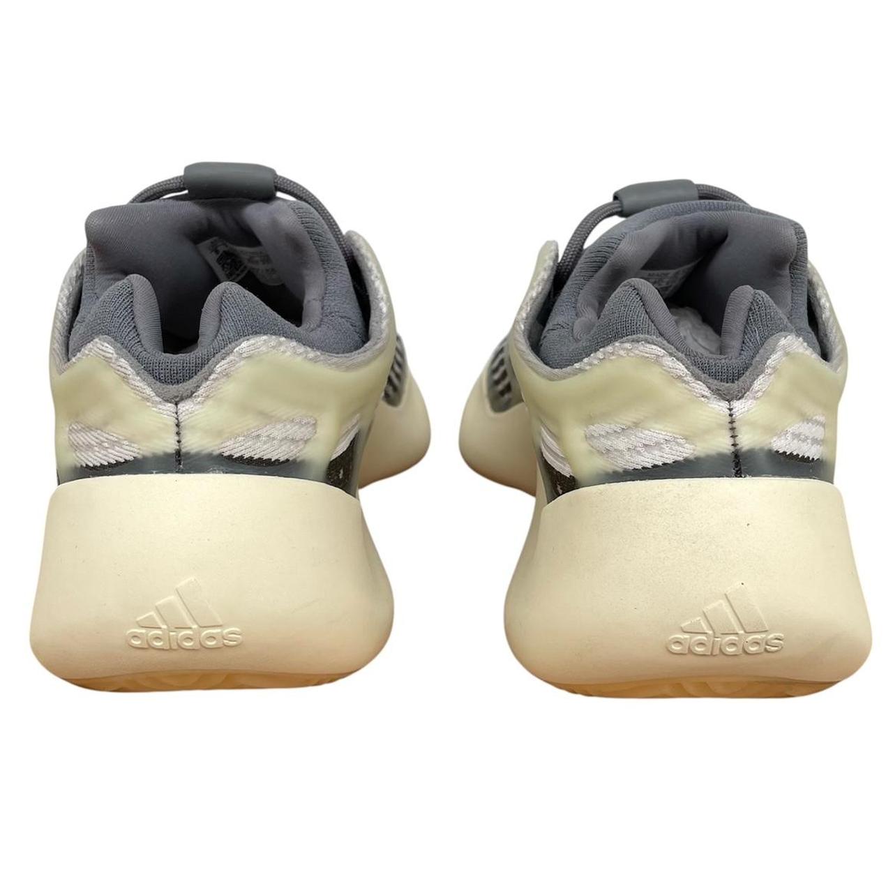 Yeezy 700 V3 Fade Salt Trainers