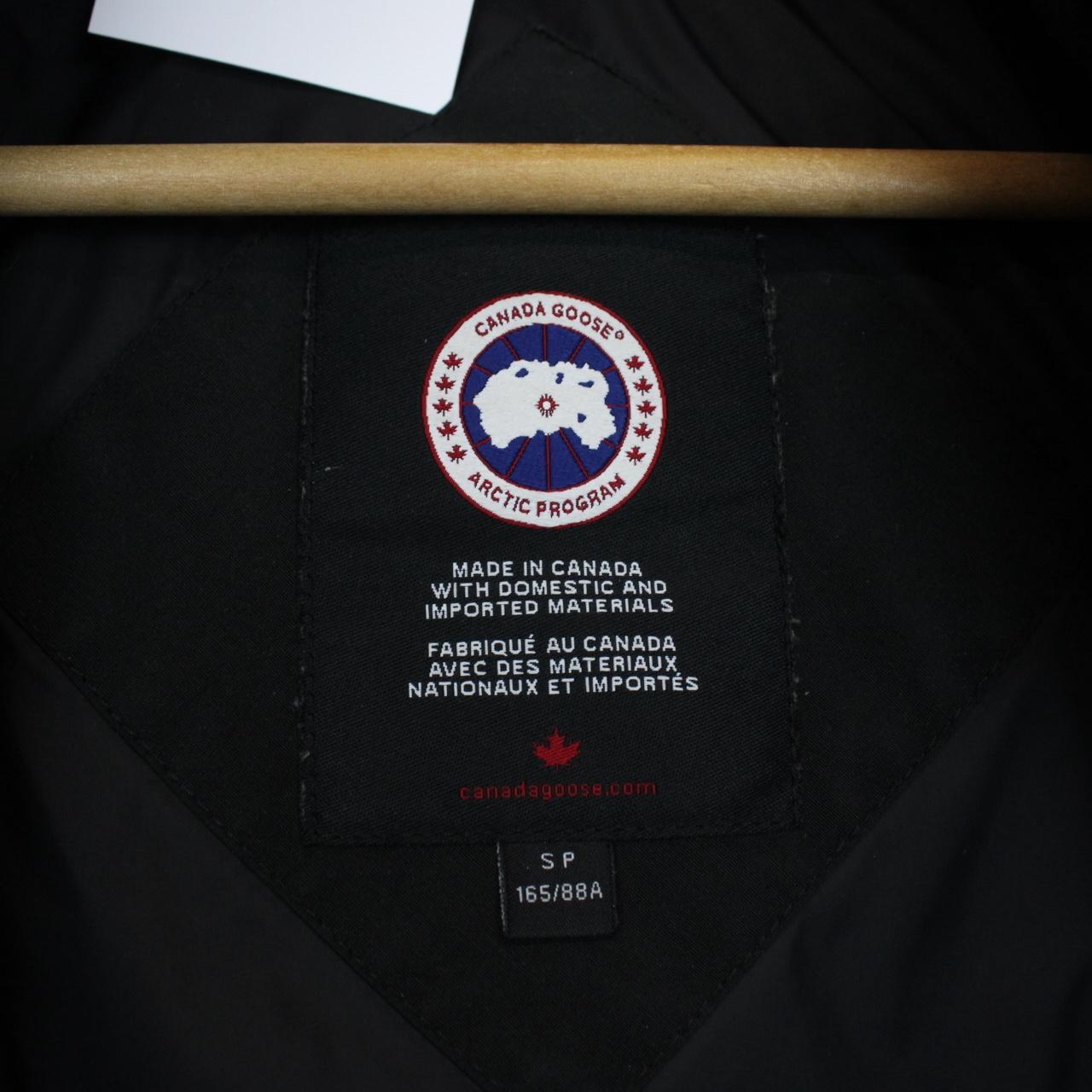 Canada Goose Black Chelsea Parka Heritage Down Jacket with Fur Trim