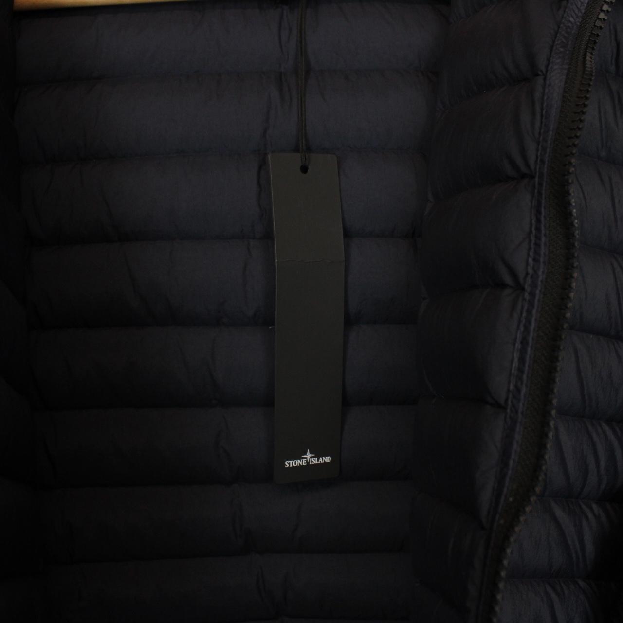 Stone Island AW 2022 Loom Woven Chambers R-Nylon Navy Blue Down Jacket