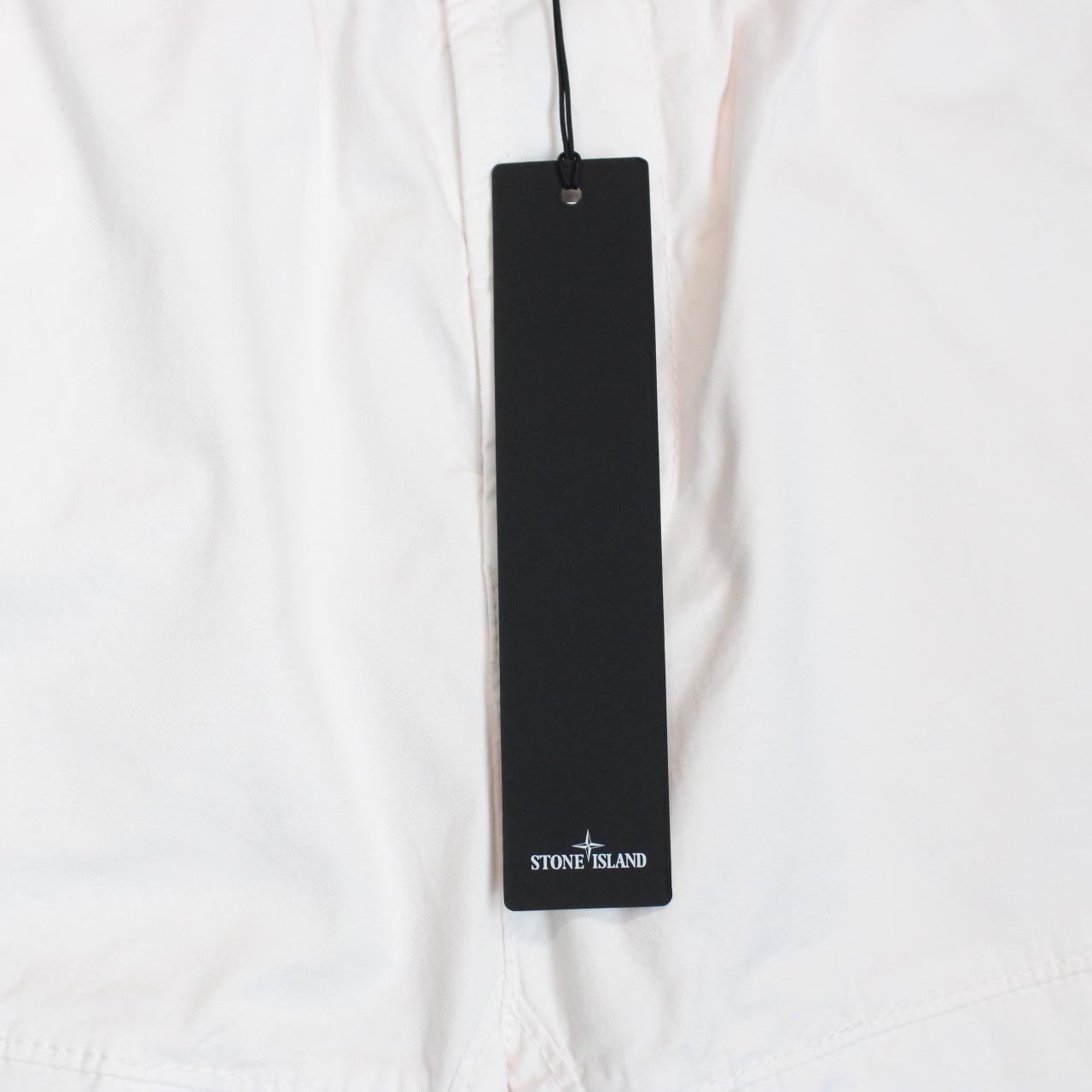 Stone Island SS 2022 White Bermuda Cotton Cargo Shorts