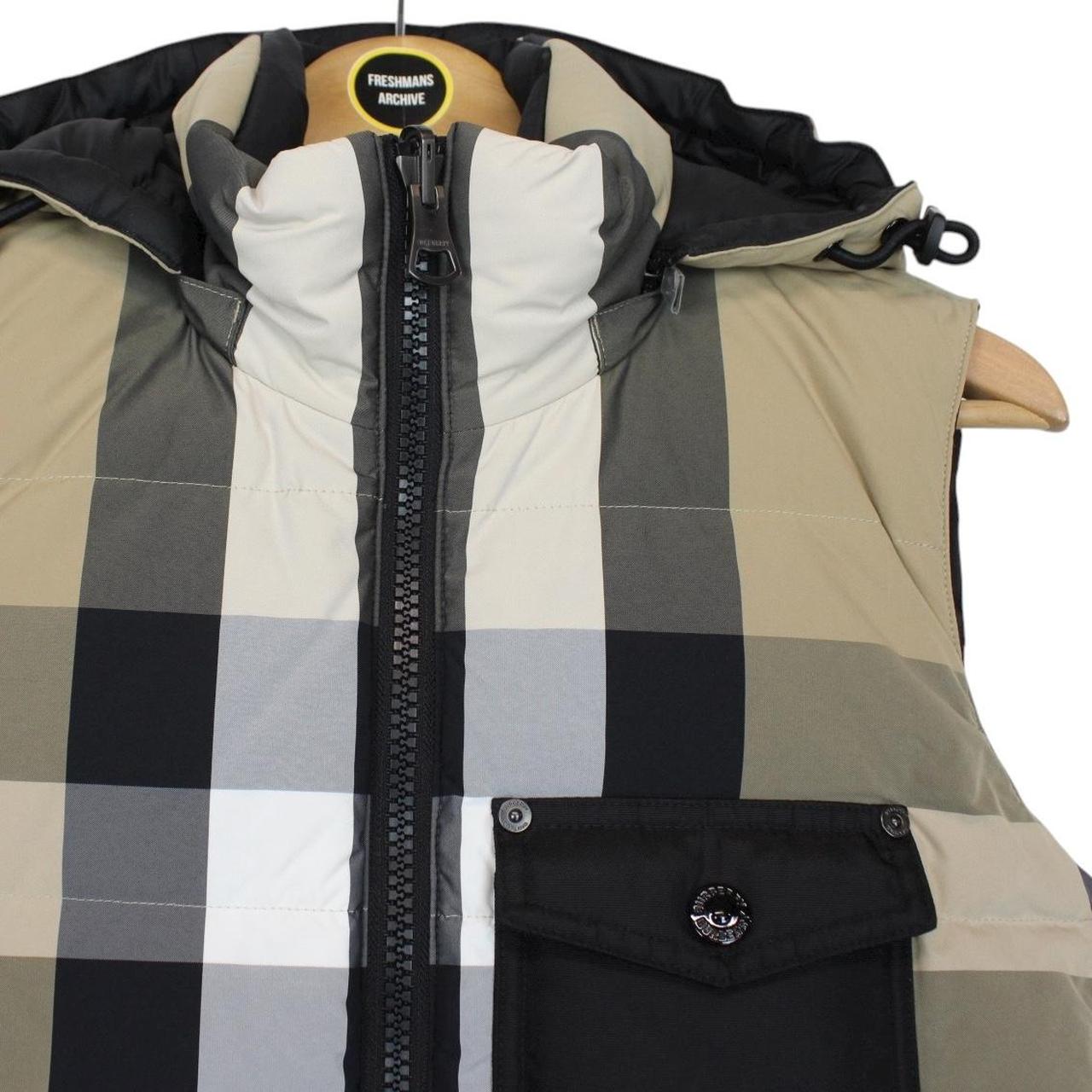 Burberry Oakham Beige and Black Nova Check Reversible Hooded Down Gilet /