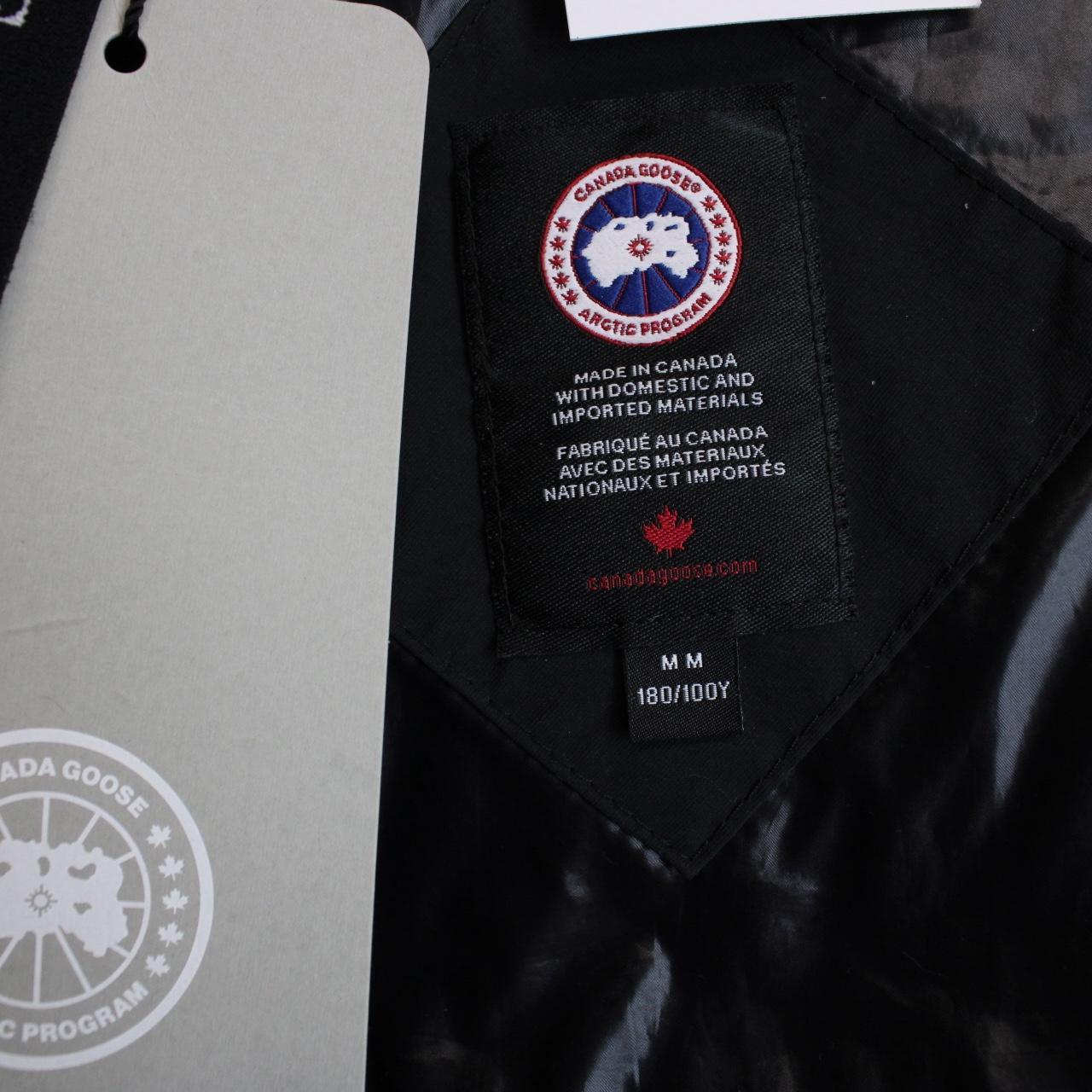Canada Goose Black Full Zip Hybridge Down Jacket