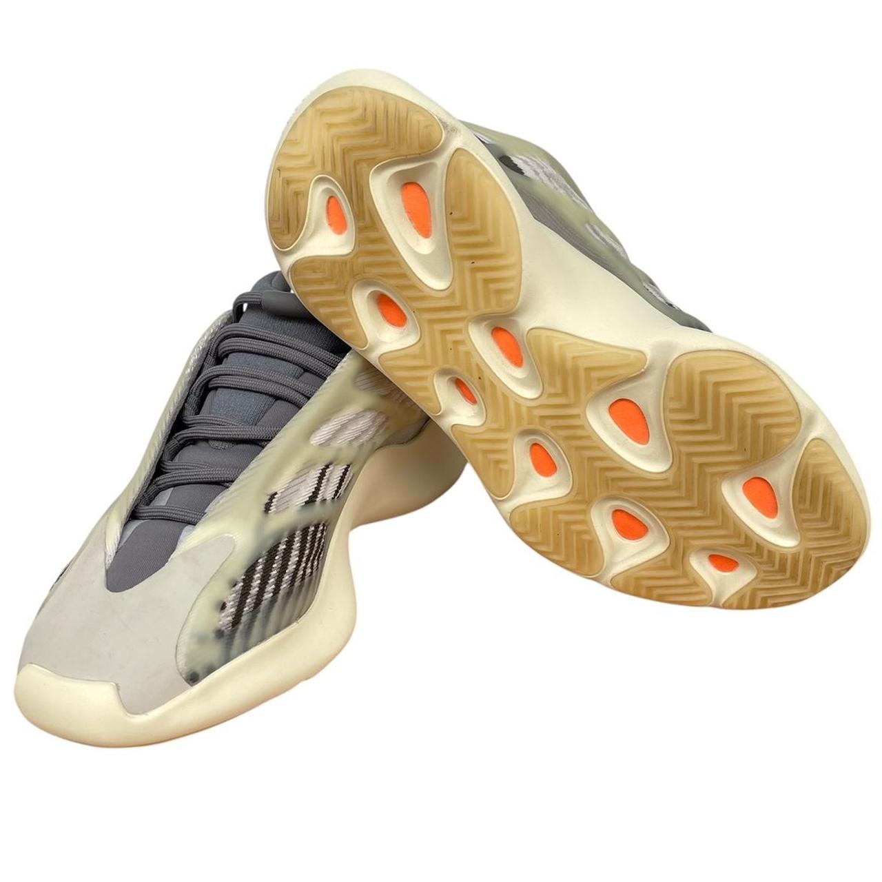 Yeezy 700 V3 Fade Salt Trainers