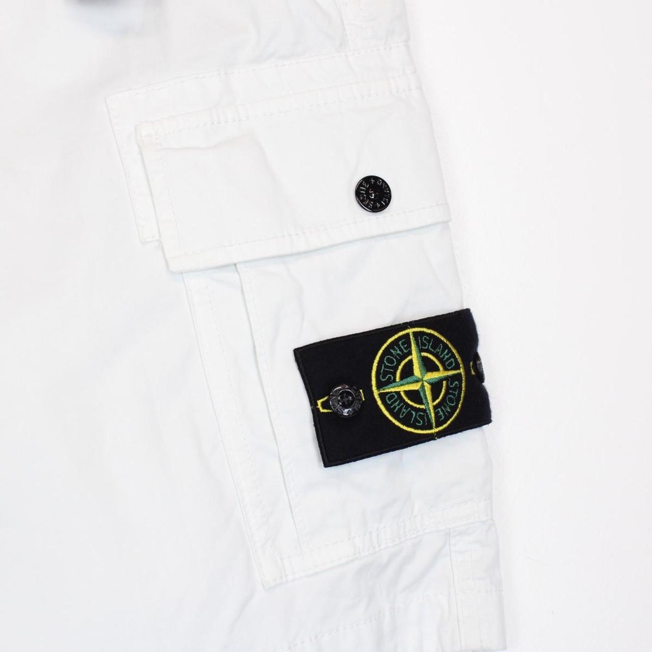 Stone Island SS 2022 White Bermuda Cotton Cargo Shorts