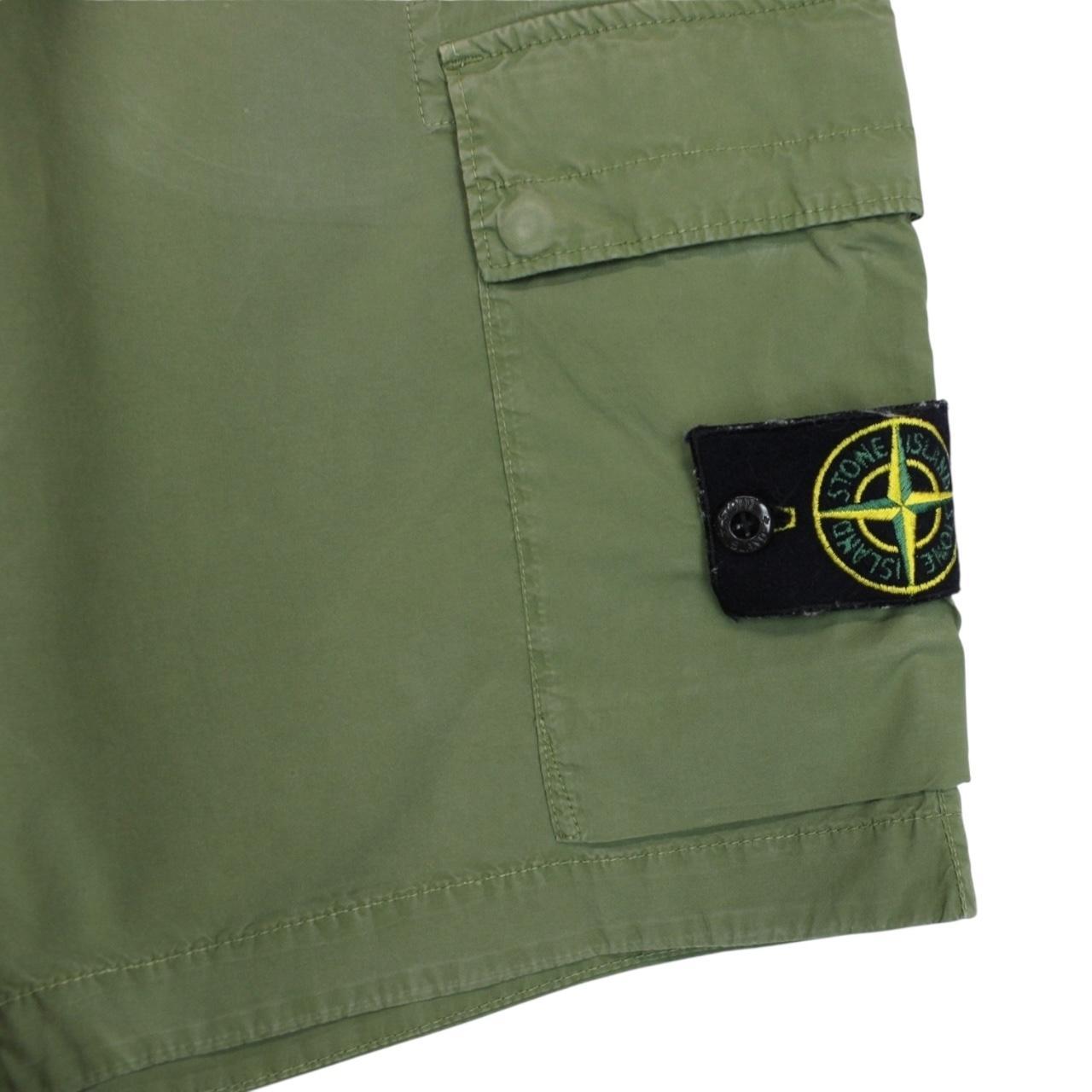 Stone Island SS 2022 Green Bermuda Cotton Cargo Shorts