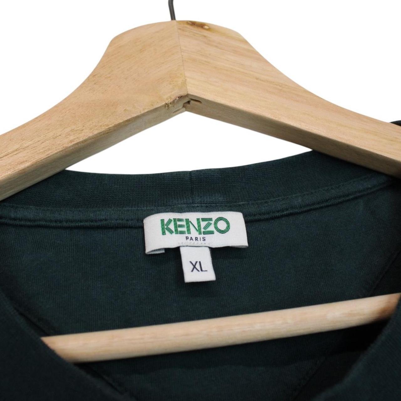 Kenzo green and white pocket t-shirt with logo print and cotton material.