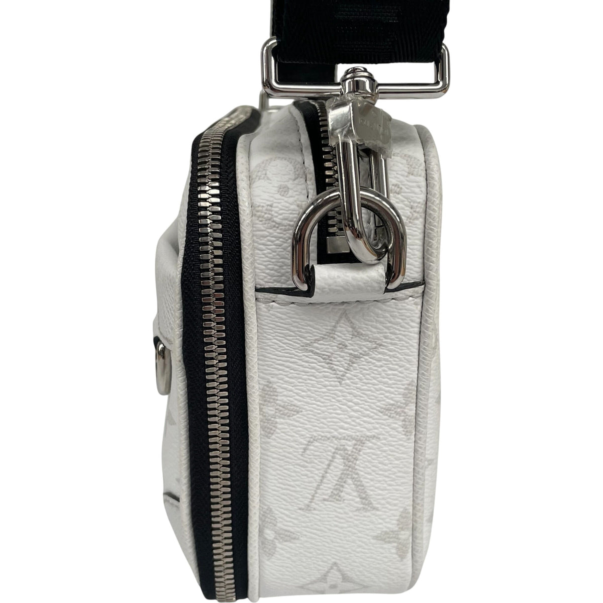 Louis Vuitton Alpha Taigarama Messenger Shoulder Bag