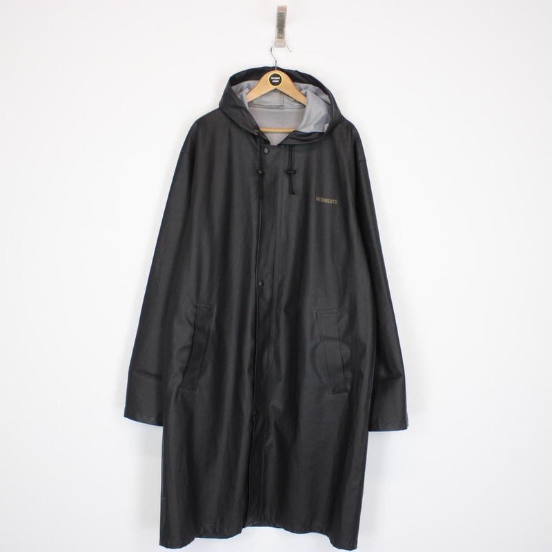 Vetements Iconic Logo Raincoat Medium