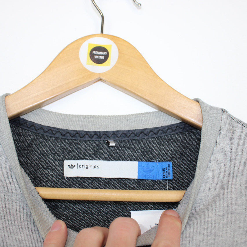Vintage Adidas Sweatshirt Medium