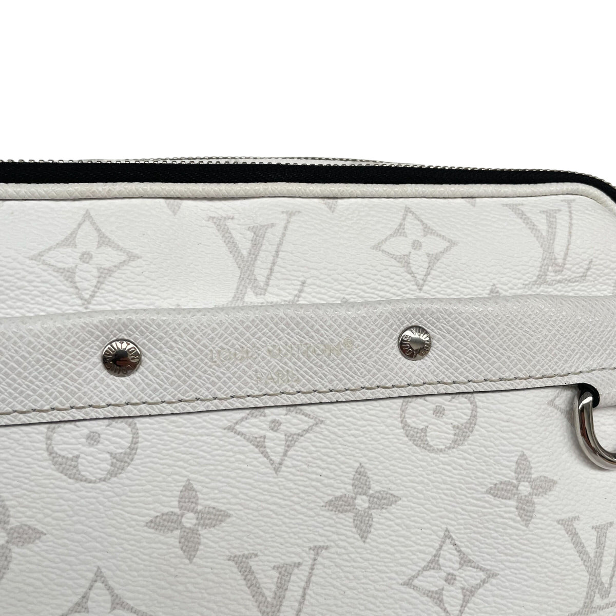 Louis Vuitton Alpha Taigarama Messenger Shoulder Bag