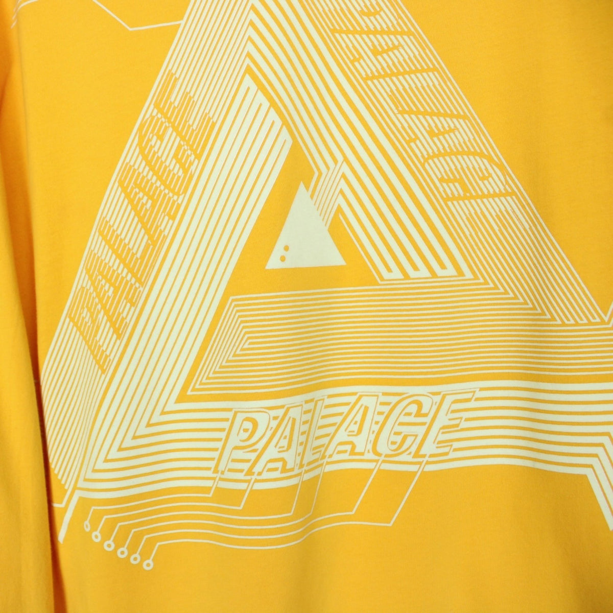 Palace Surkit Logo Print T-Shirt Medium