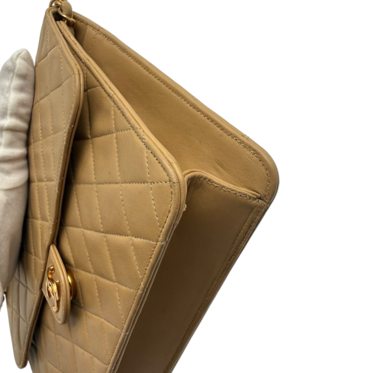 Pre-Loved Chanel Quilted Lambskin Shoulder Bag