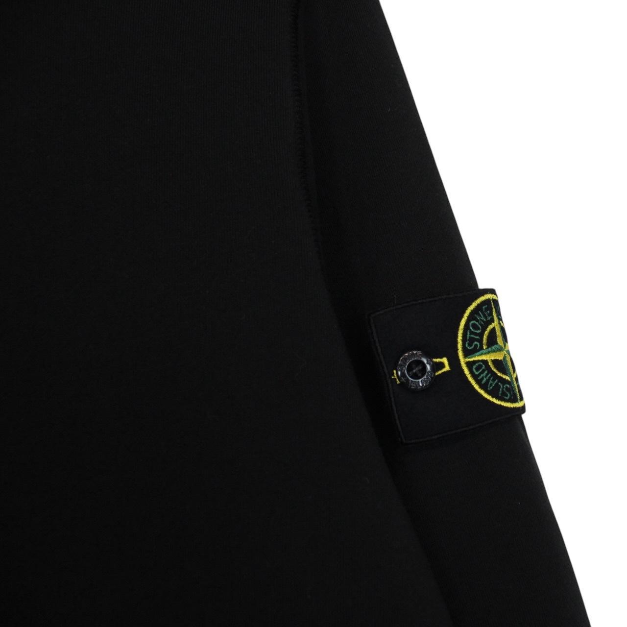 Stone Island black jumper organic cotton 1/4 zip with detachable compass badge.