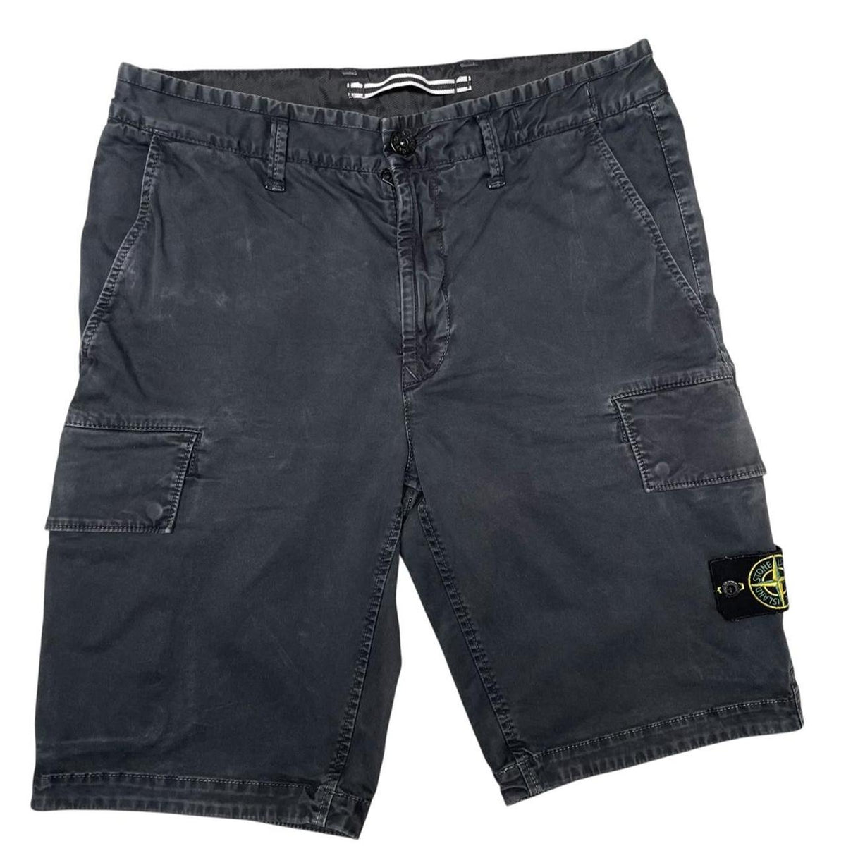 Stone Island black cargo shorts with logo patch and cotton fabric.