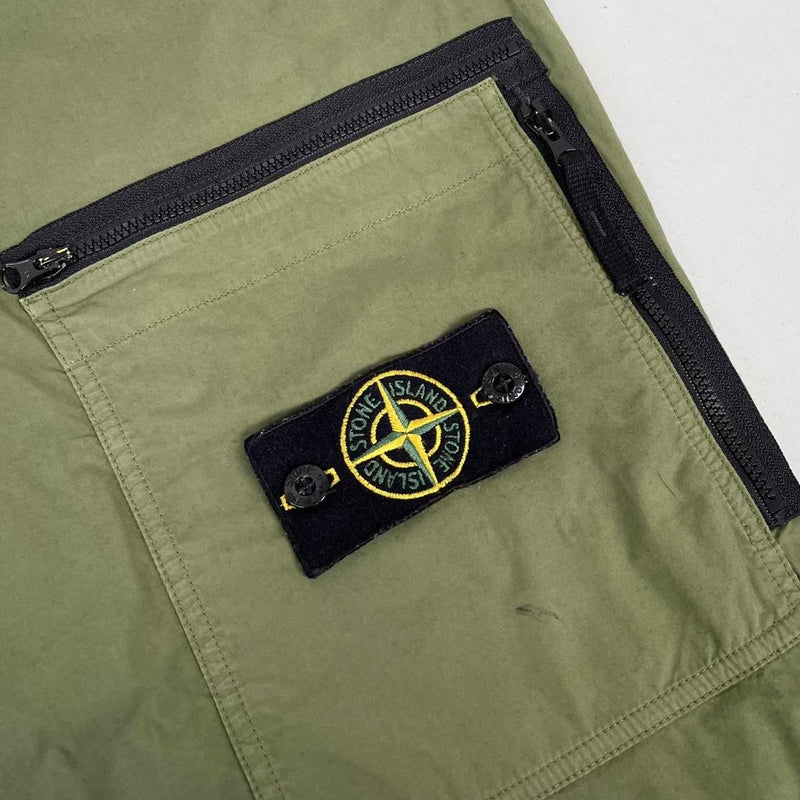 Stone Island SS 2022 Green and Black RE-T Fit Cargo Trousers