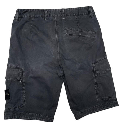 Stone Island black cargo shorts with logo patch and cotton fabric.