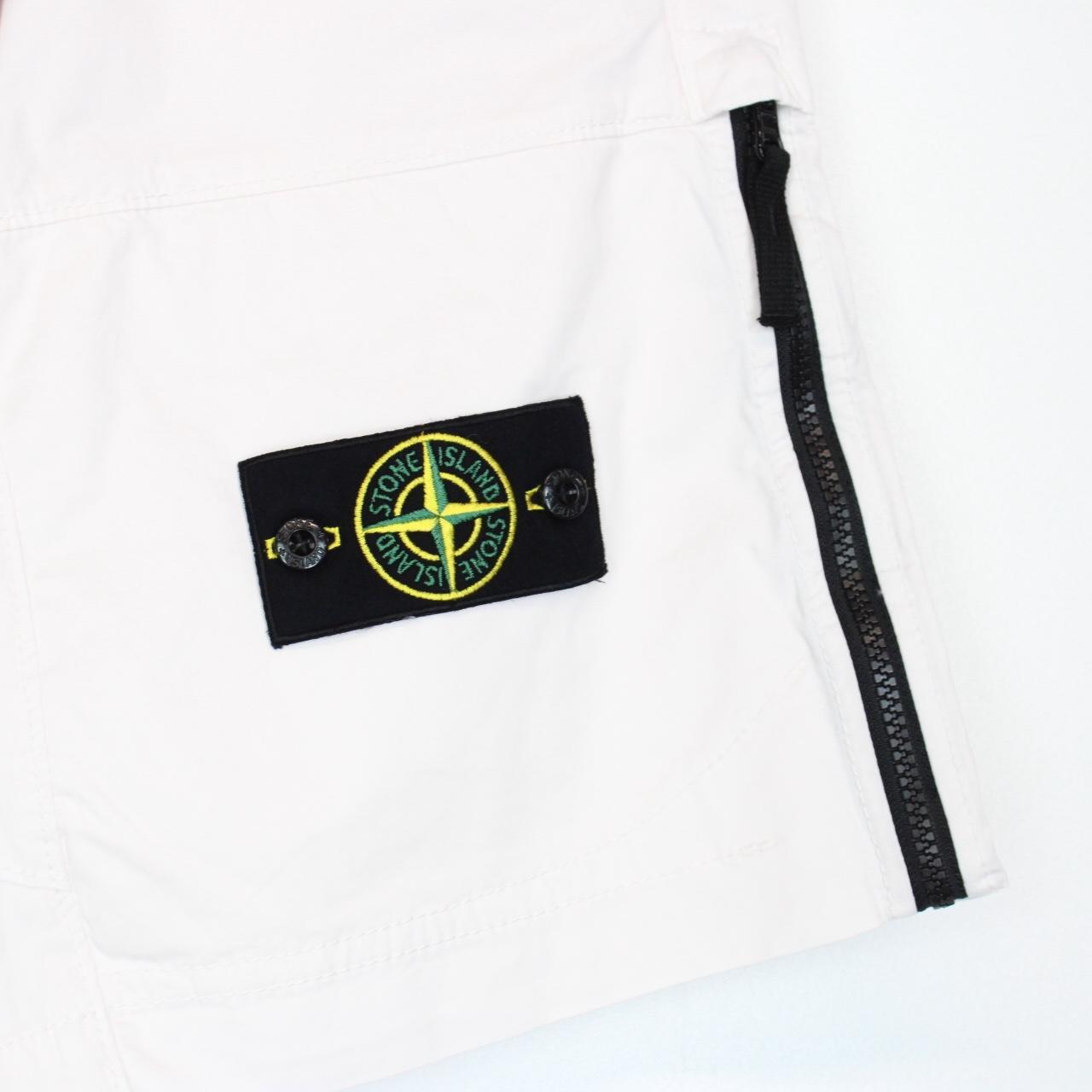 Stone Island SS 2022 White Bermuda Cotton Cargo Shorts