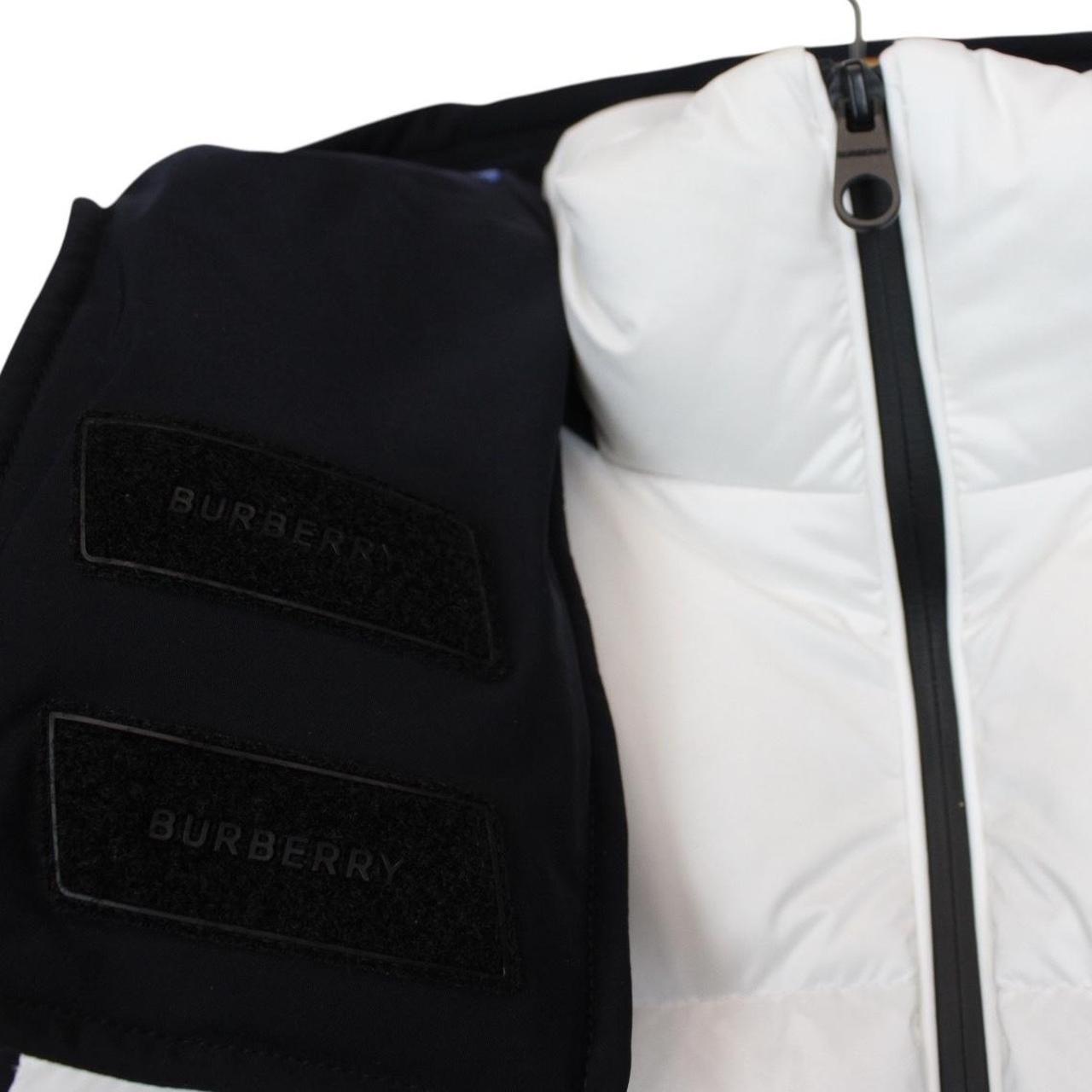 Burberry Optic White Lingdale Down Hooded Gilet / Bodywarmer