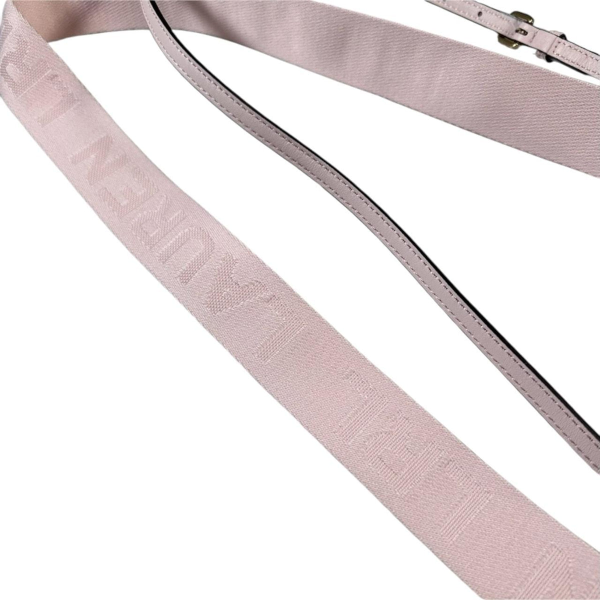 Ralph Lauren pink leather crossbody bag with logo detail and dust bag included.