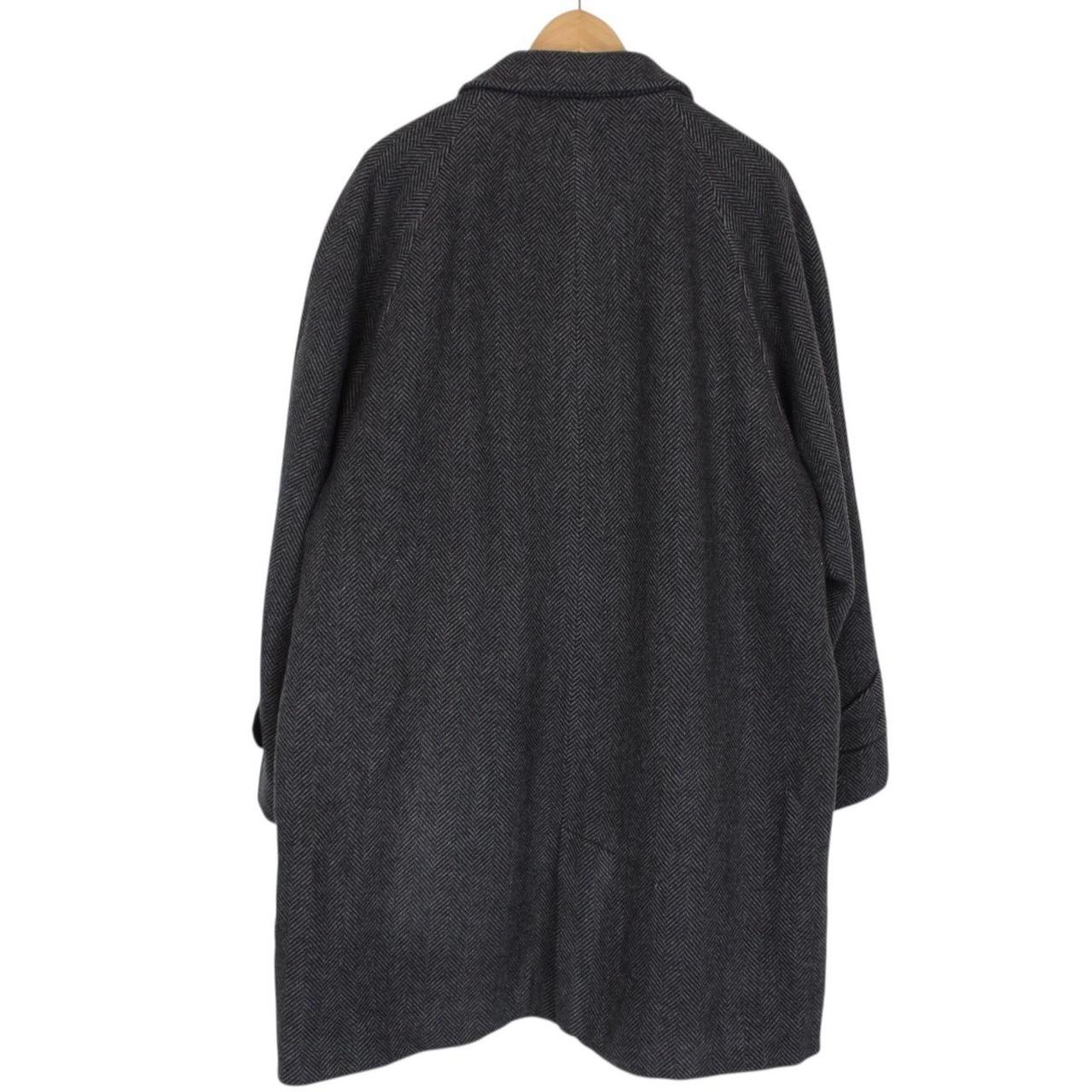 Vintage 90s Burberry Grey and Black Herringbone Wool/Camelhair Overcoat