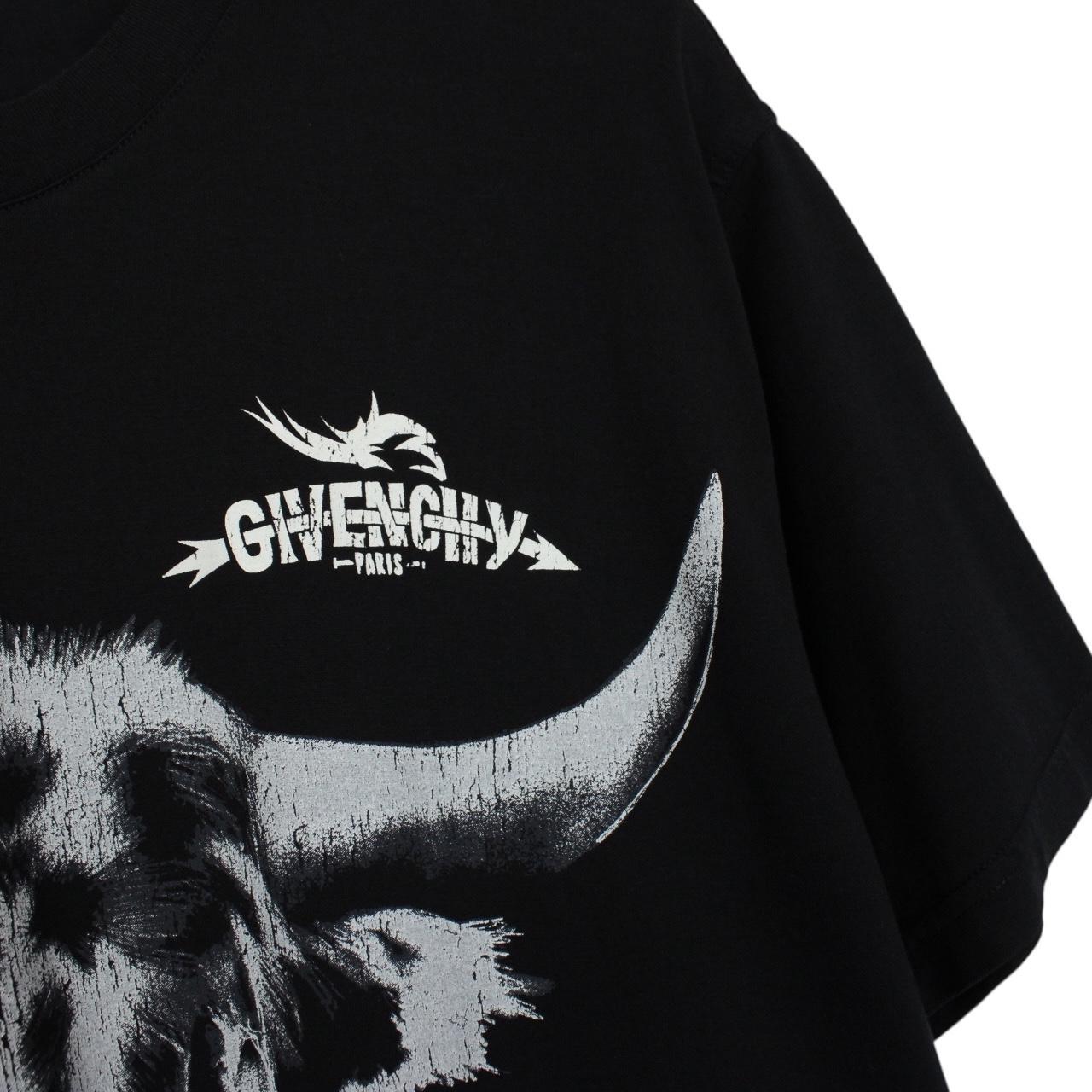 Givenchy Paris Black and White Tribal Taurus Print Short Sleeve Cotton T-Shirt