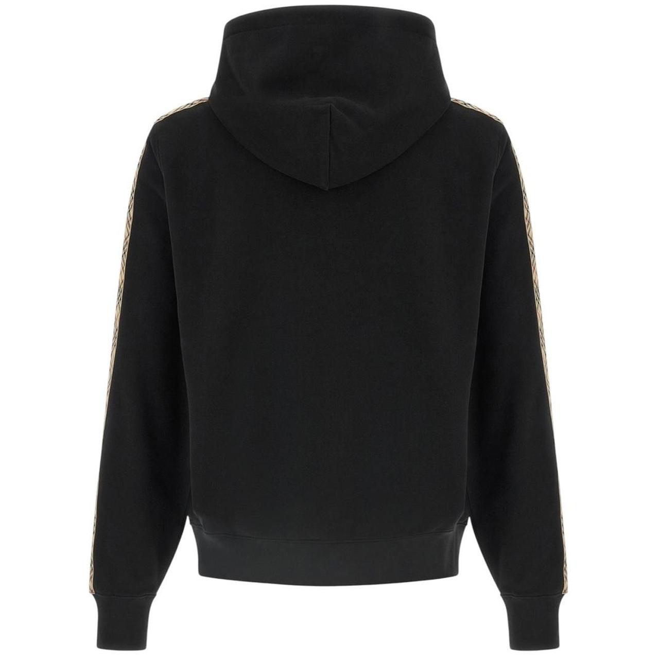 Burberry black hoodie with Nova Check pattern and full zip, made of cotton.