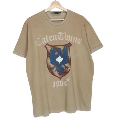 Dsquared2 tan brown pocket t-shirt featuring Caten twins print and cotton material.