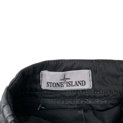 Stone Island black cargo shorts with logo patch and cotton fabric.