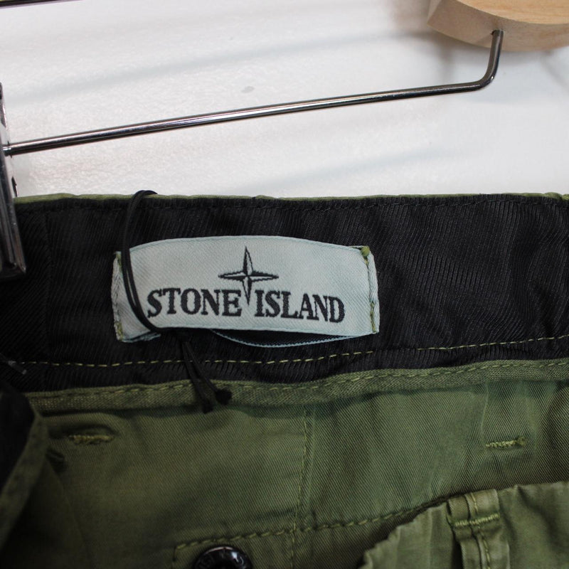 Stone Island SS 2022 Green Bermuda Cotton Cargo Shorts