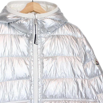 Moncler white and silver reversible down jacket with full zip and hood.