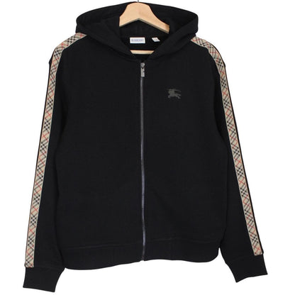 Burberry black hoodie with Nova Check trim and full zip, made of cotton.