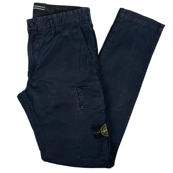 Stone Island navy blue skinny fit cargo trousers with logo patch and pockets.