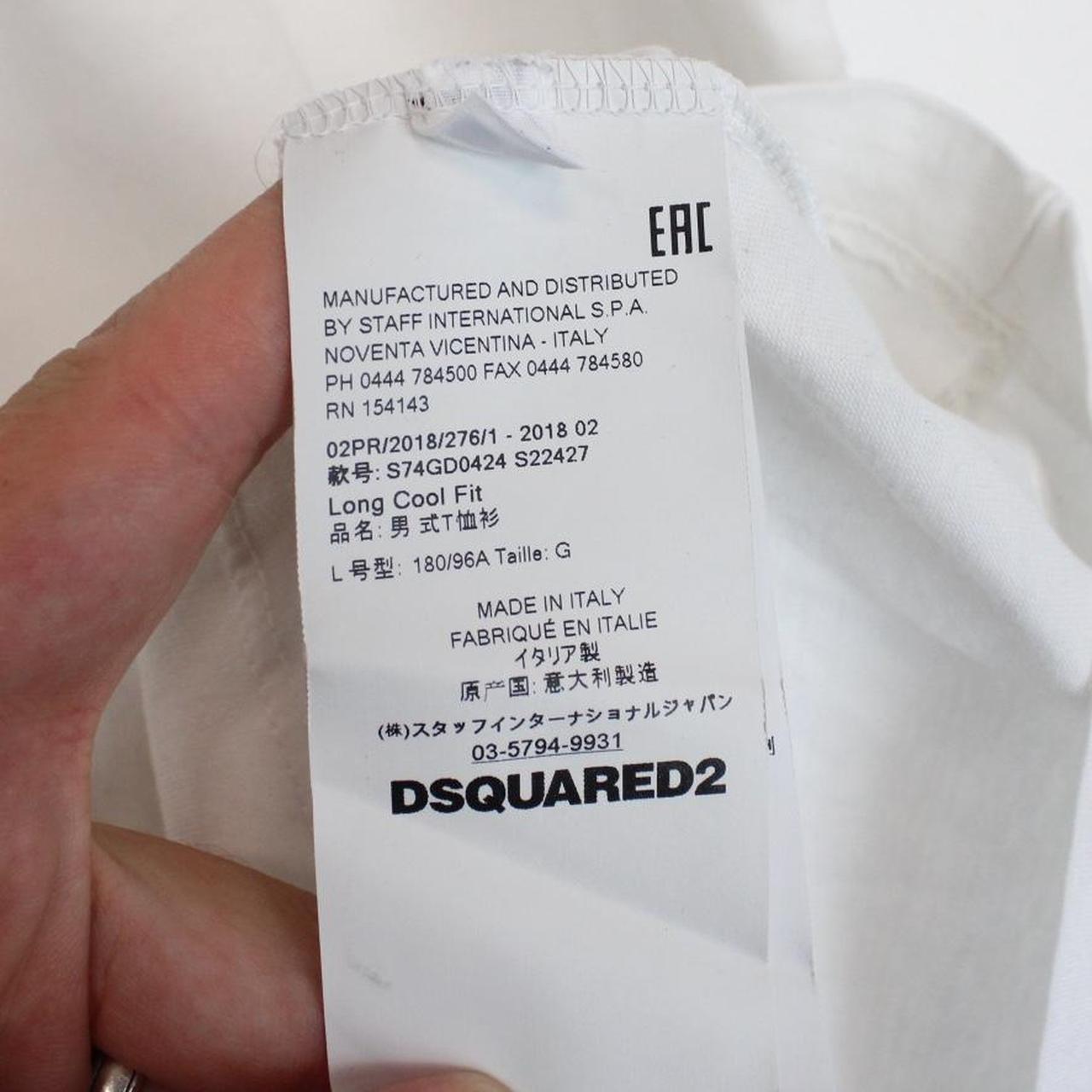 Dsquared2 white short sleeve cotton t-shirt with DSQ2 logo print and pocket detail.