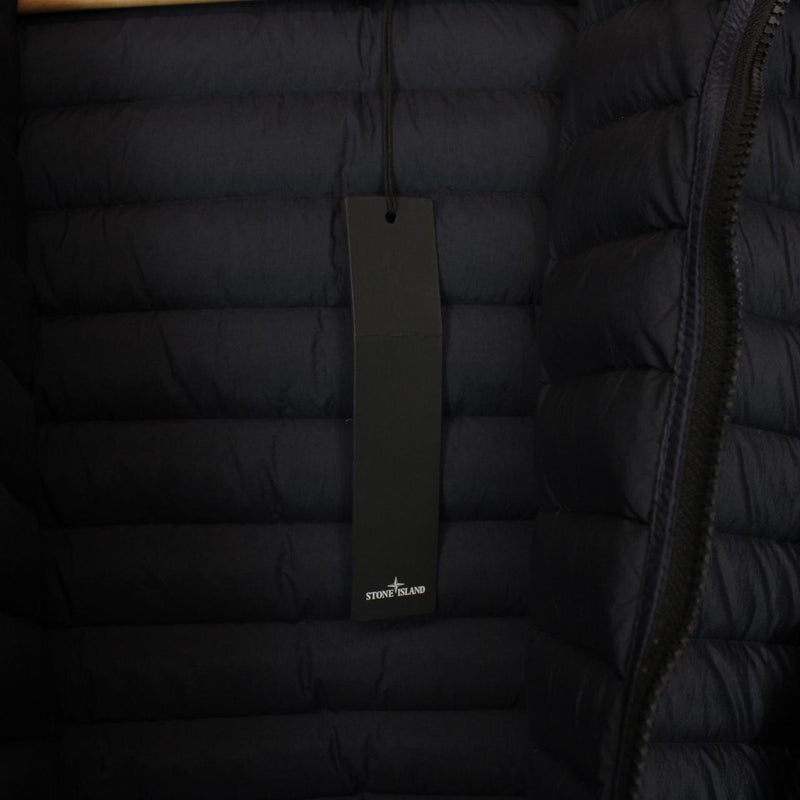 Stone Island AW 2022 Loom Woven Chambers R-Nylon Navy Blue Down Jacket
