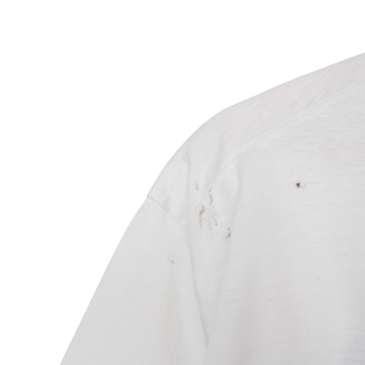 Dsquared2 white short sleeve cotton t-shirt with DSQ2 logo print and pocket detail.