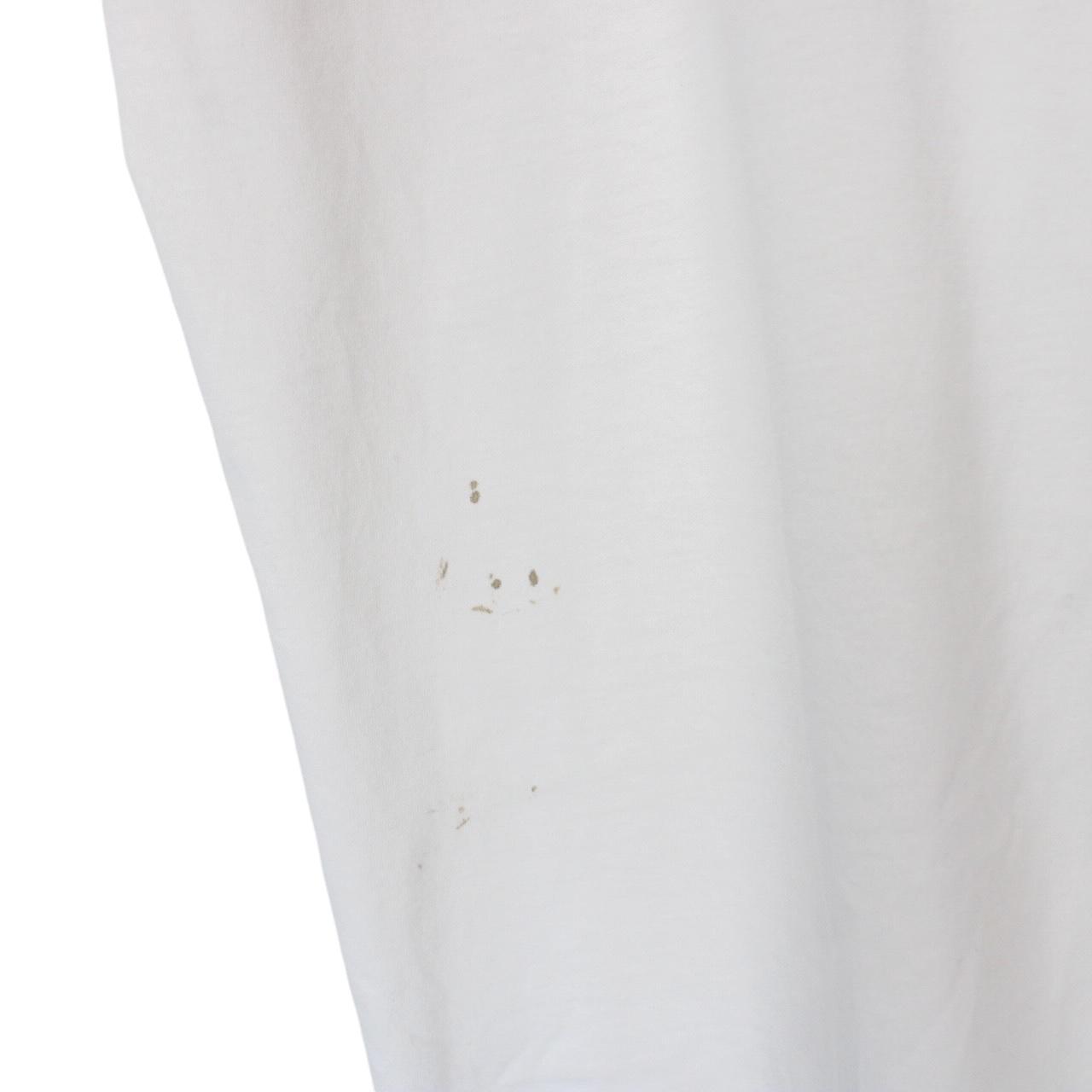 Dsquared2 white short sleeve cotton t-shirt with DSQ2 logo print and pocket detail.