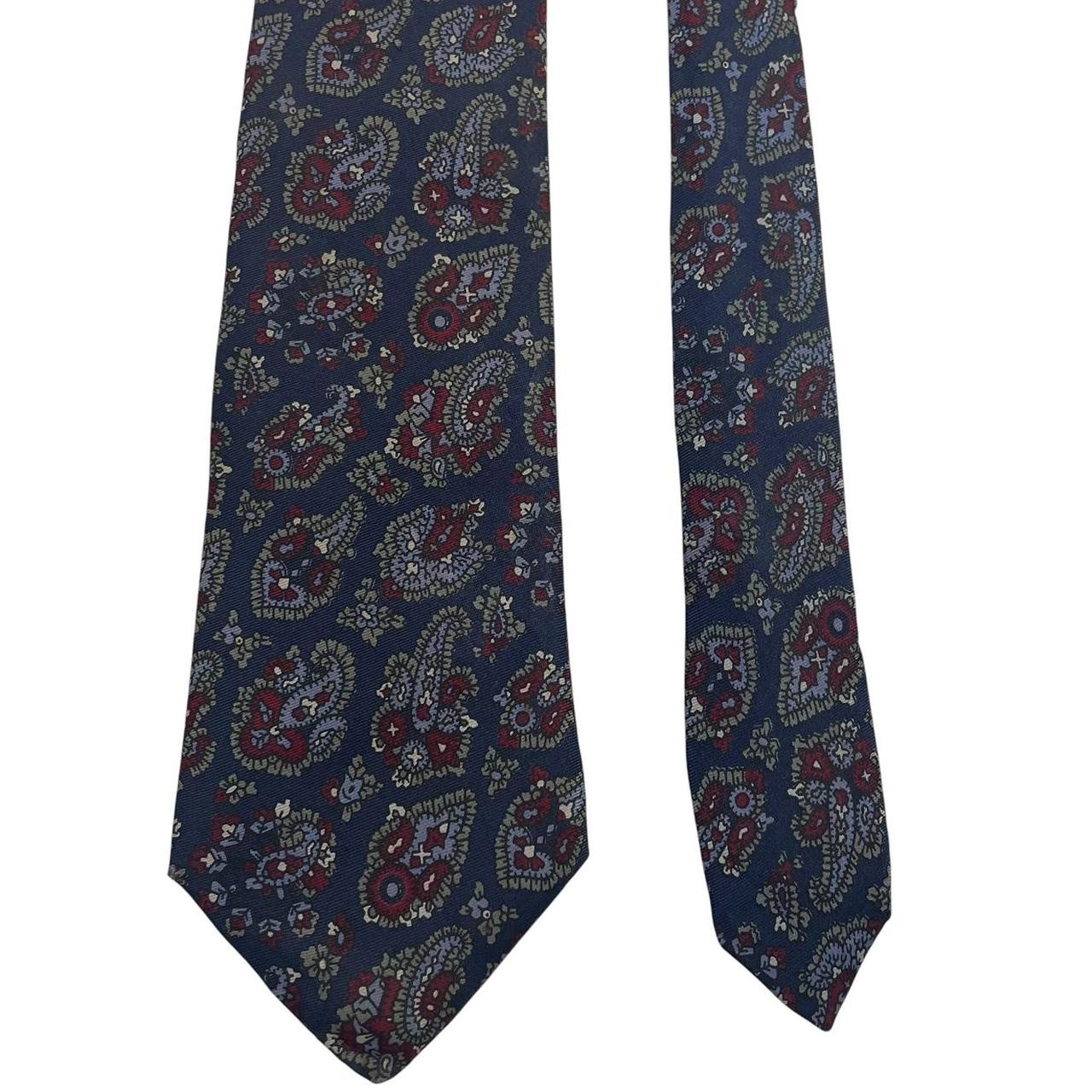 Burberry navy blue silk tie with vintage paisley print design.