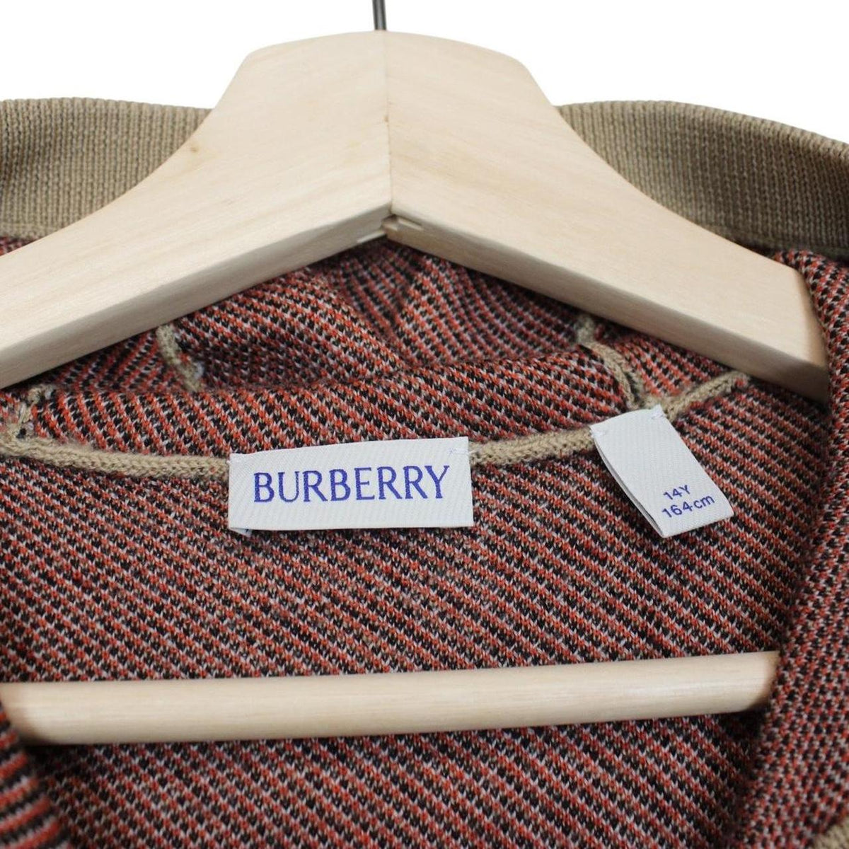 Burberry beige hoodie with Nova Check pattern and full zip design in wool.