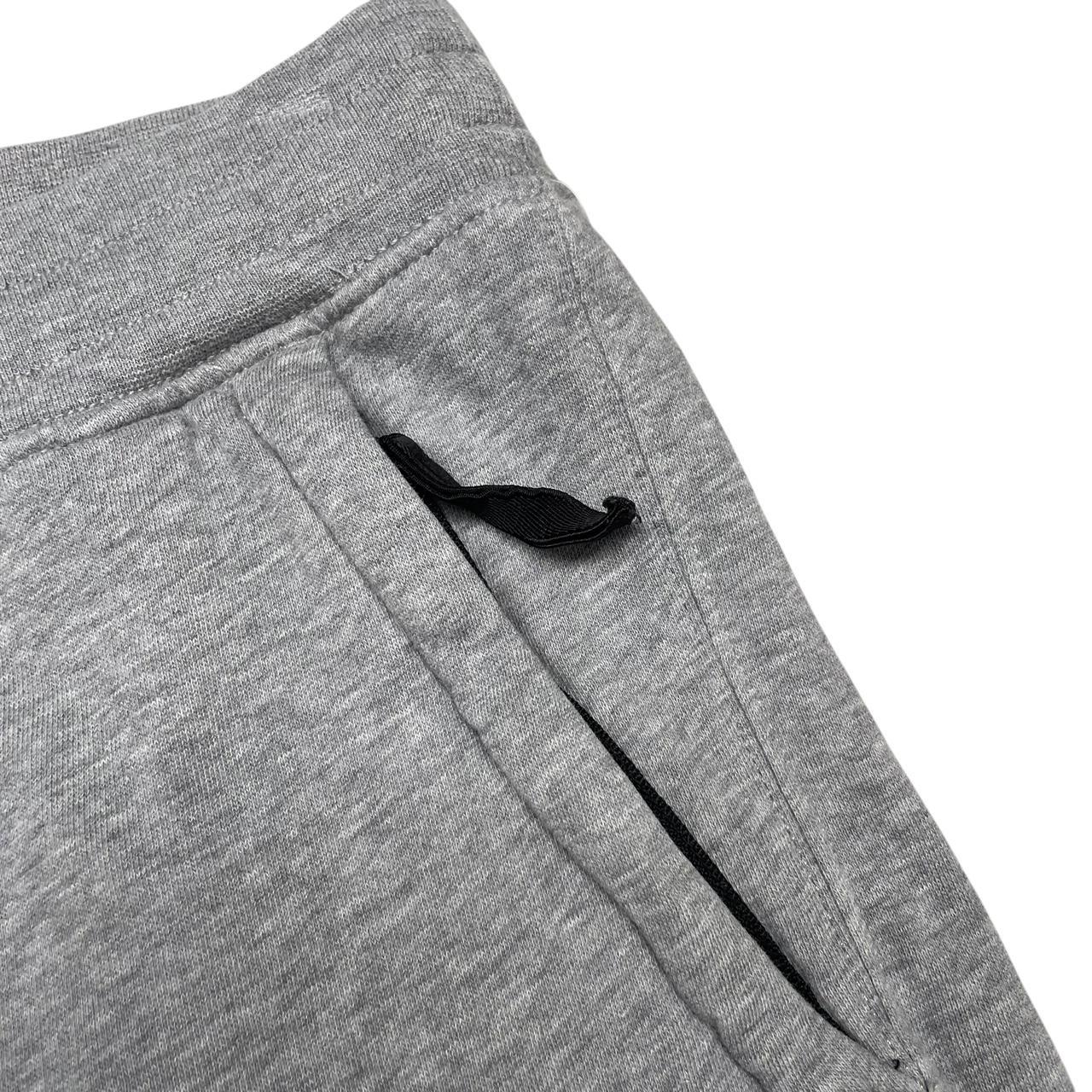 Stone Island AW 2016 Grey Compass Logo Cotton Jogger Shorts