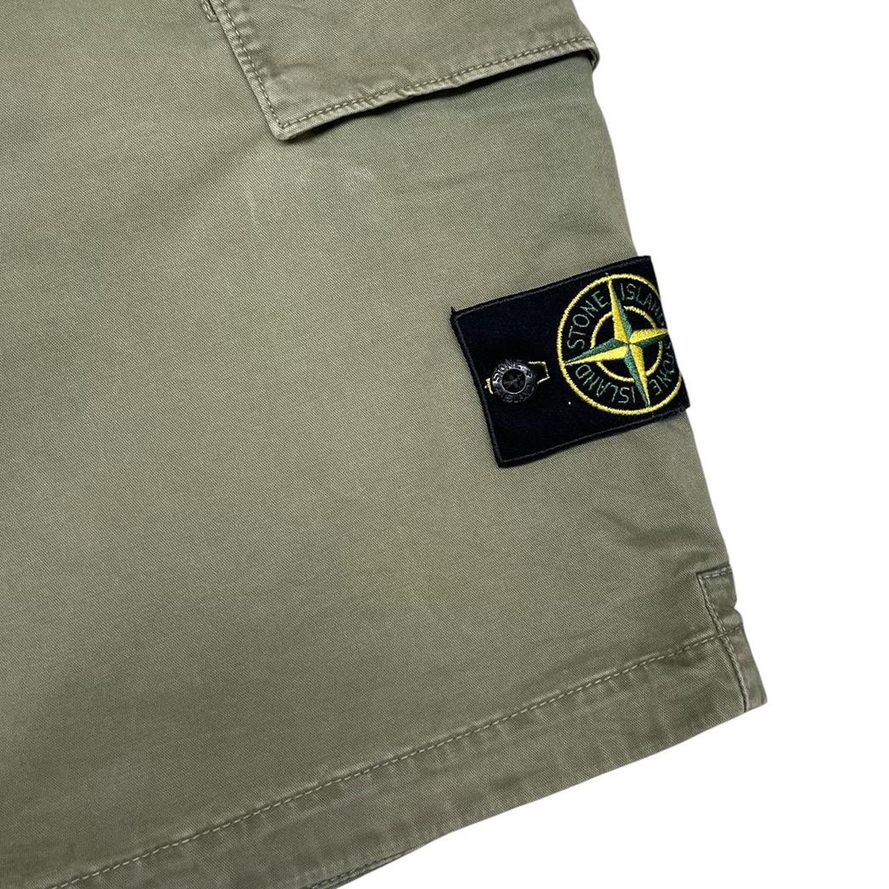 Stone Island SS 2022 Green Bermuda Cotton Cargo Shorts
