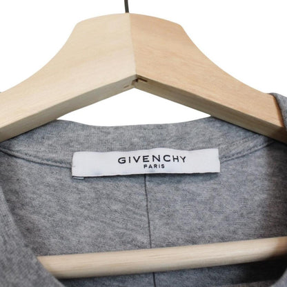 Givenchy grey cotton t-shirt featuring oversized Rottweiler print and pocket detail.