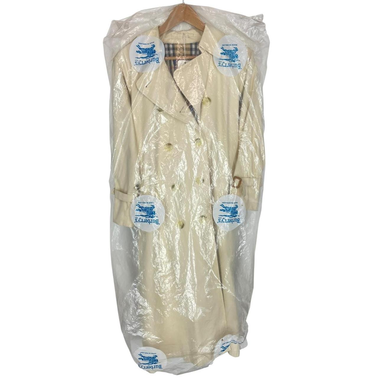Vintage 90s Burberry Deadstock Cream Double Breasted Belted Trench Coat