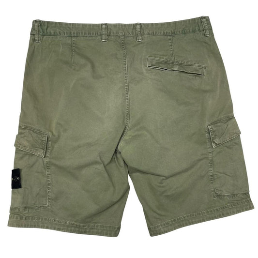 Stone Island SS 2022 Green Bermuda Cotton Cargo Shorts