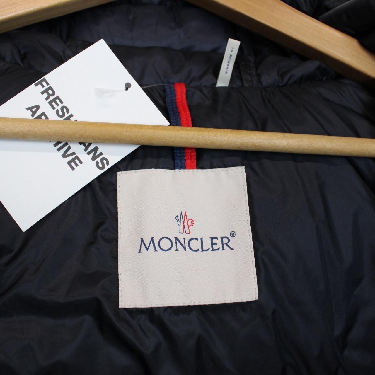 Moncler Laruns Navy Blue and White Hooded Down Gilet / Bodywarmer