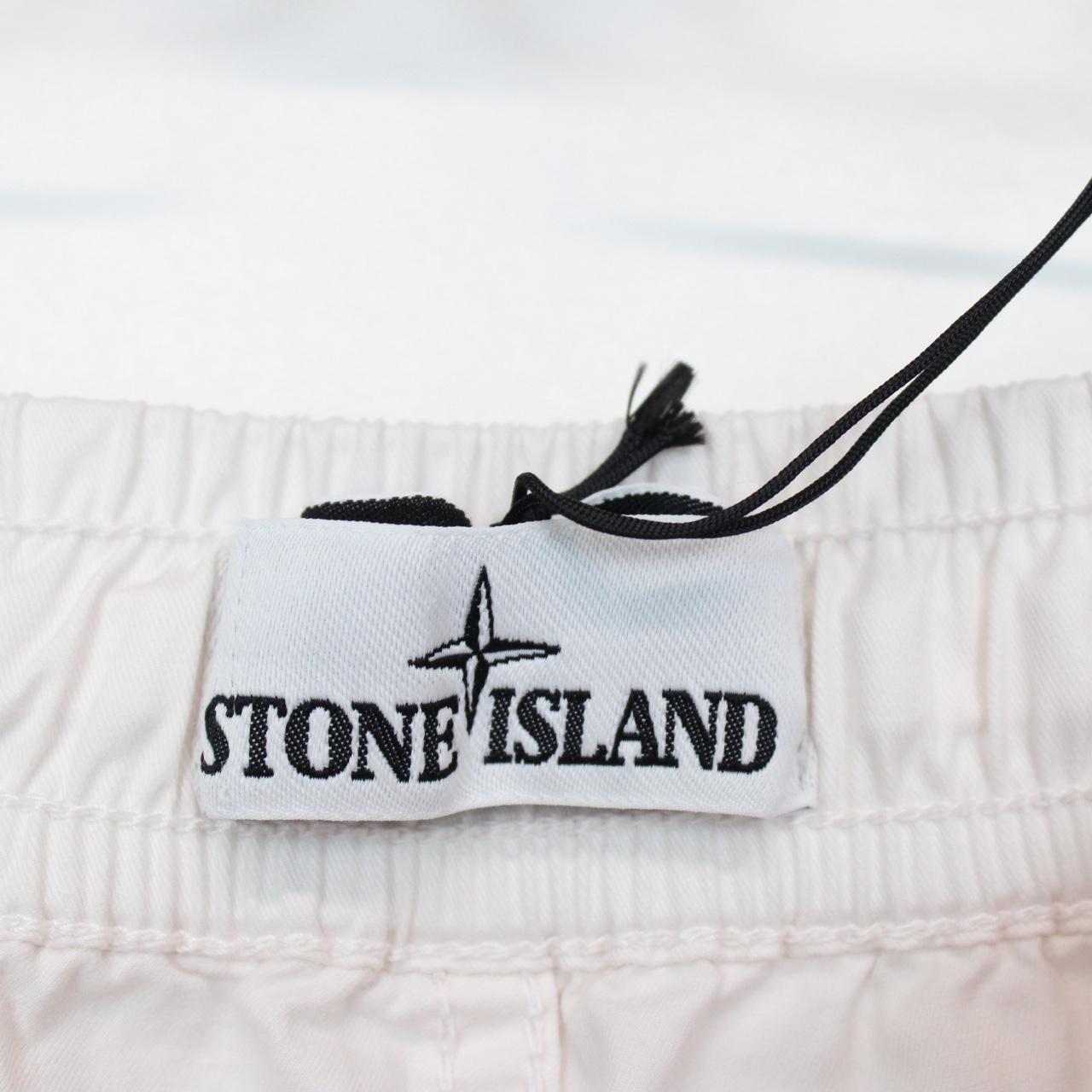 Stone Island SS 2022 White Bermuda Cotton Cargo Shorts
