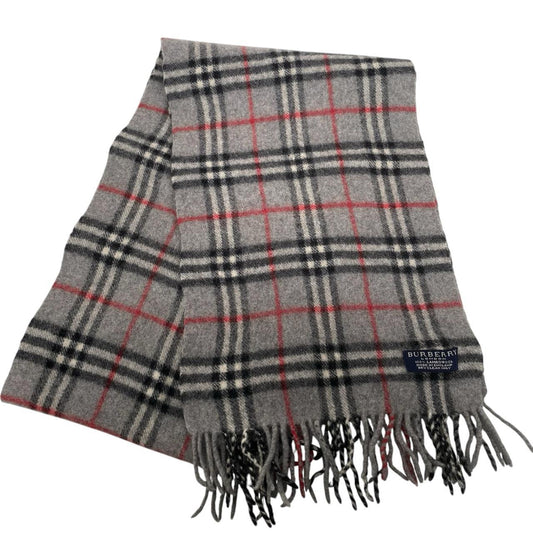 Burberry grey lambswool scarf featuring classic Nova Check pattern and logo.
