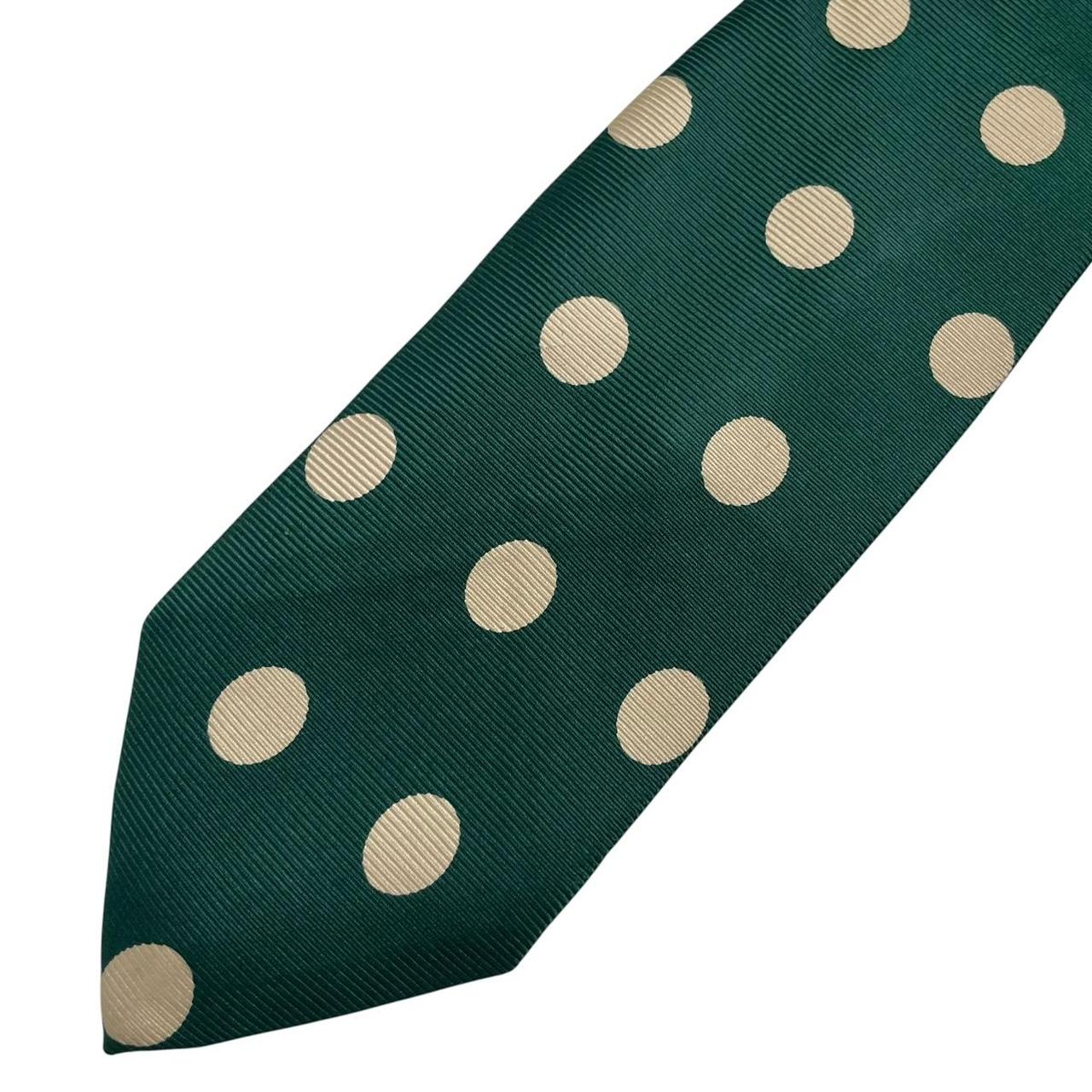 Abercrombie & Fitch cream and green silk tie with polka dot pattern.