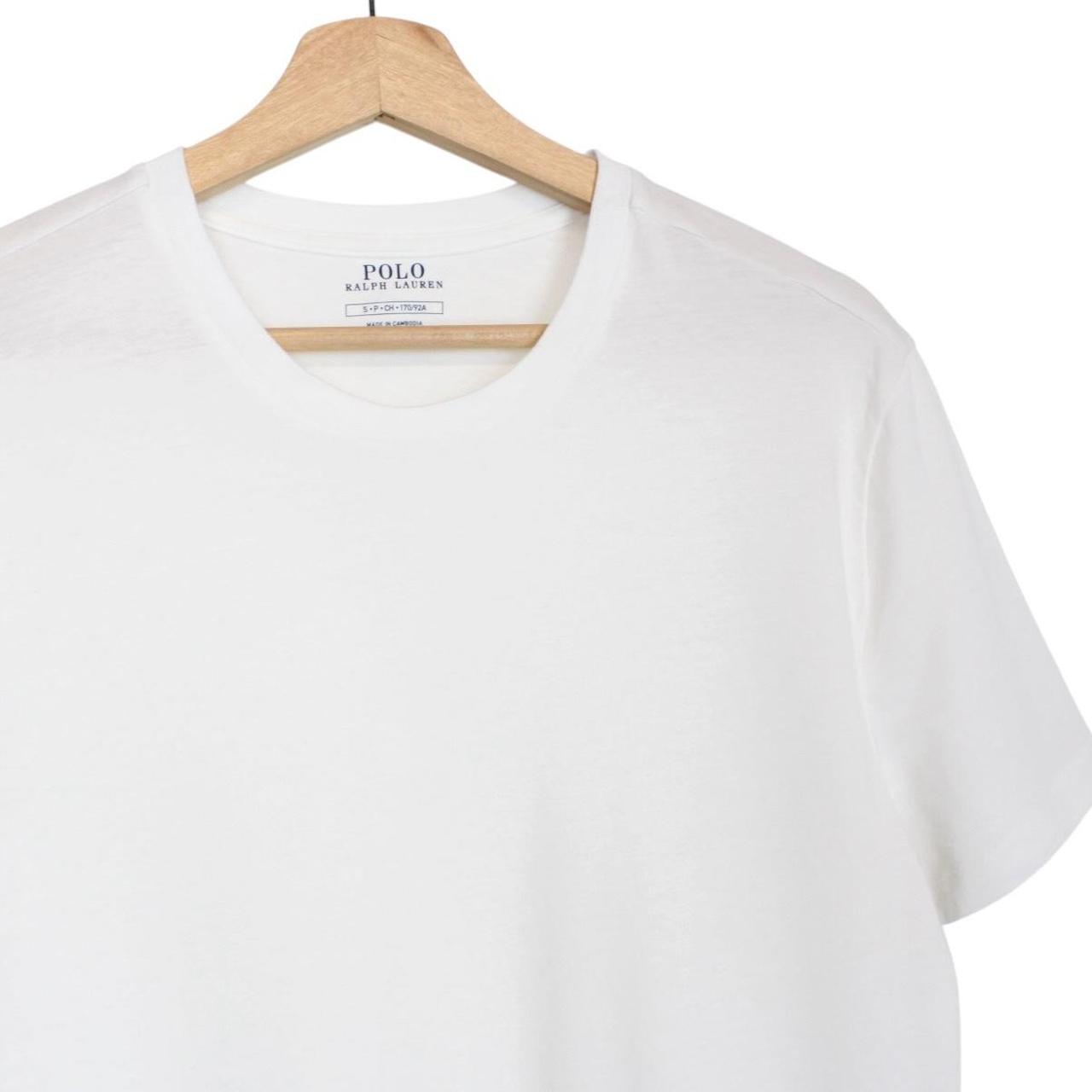 Polo Ralph Lauren white short sleeve cotton t-shirt with pocket and embroidered logo.