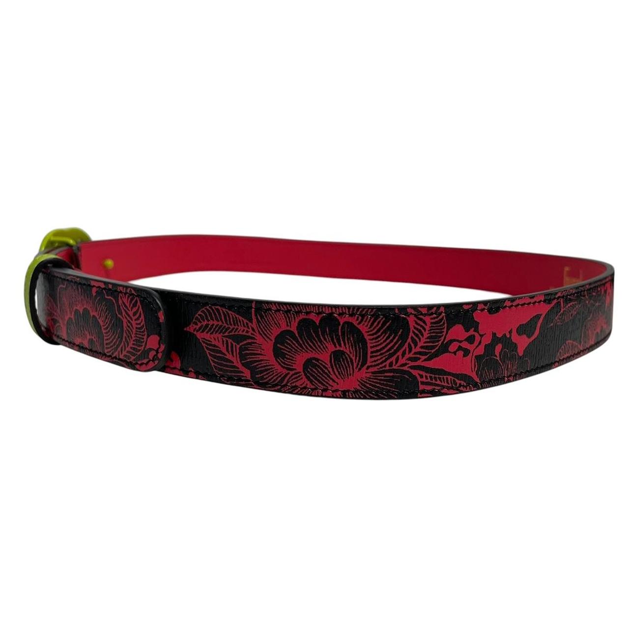 Gucci black and pink leather belt with Marmont buckle and gentle signs of use.