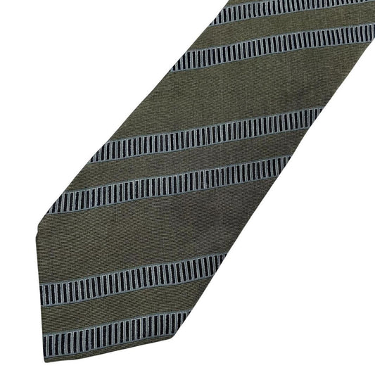 Armani green linen/silk blend tie with subtle sheen and elegant texture.